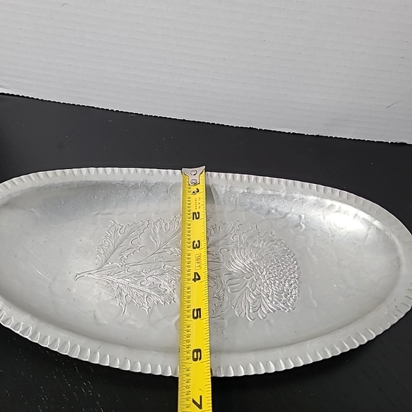 Vintage Trade Continental Mark Hand Wrought Oval Chrysanthemum Tray #5 - Picture 8 of 8